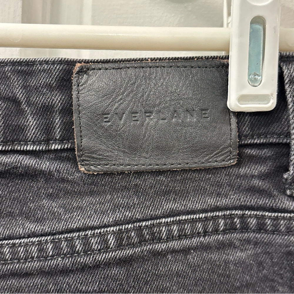 Everlane Women’s The Way High Jean Sz 30R Coal Black Raw Hem 27” Inseam Hi-Rise - Picture 8 of 8